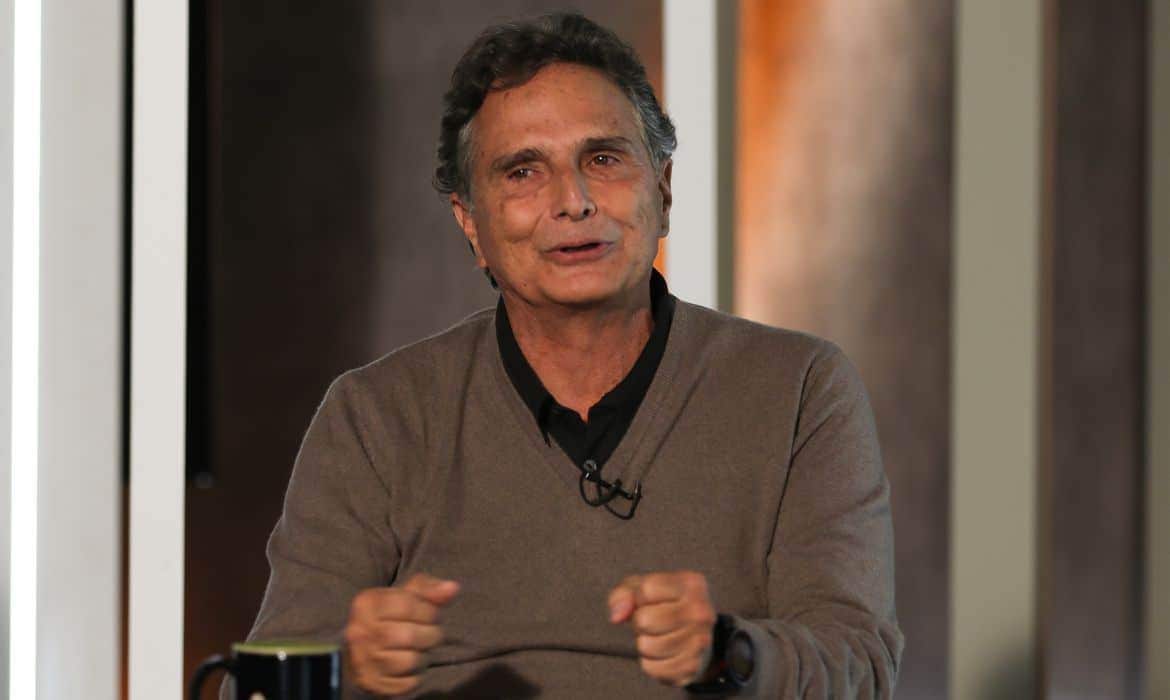 Ex-piloto Emerson Fittipaldi