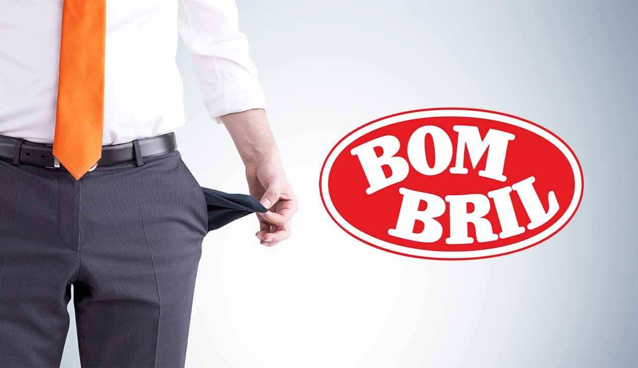A imagem mostra um bolso vazio sendo puxado para fora da calça e, ao seu lado, o logotipo da marca Bombril