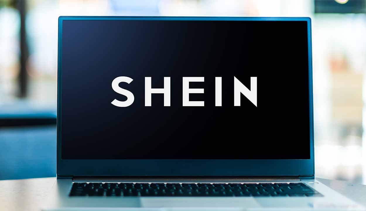 Logo da Shein no computador
