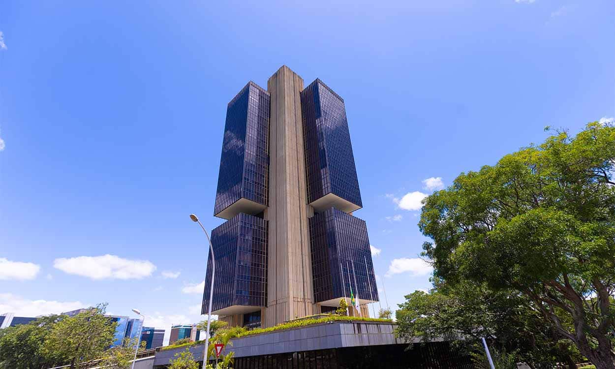 Foto ampla do prédio do Banco Central do Brasil