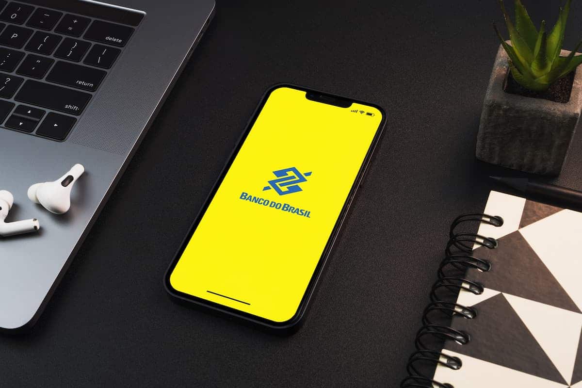 Aplicativo do Banco do Brasil em celular