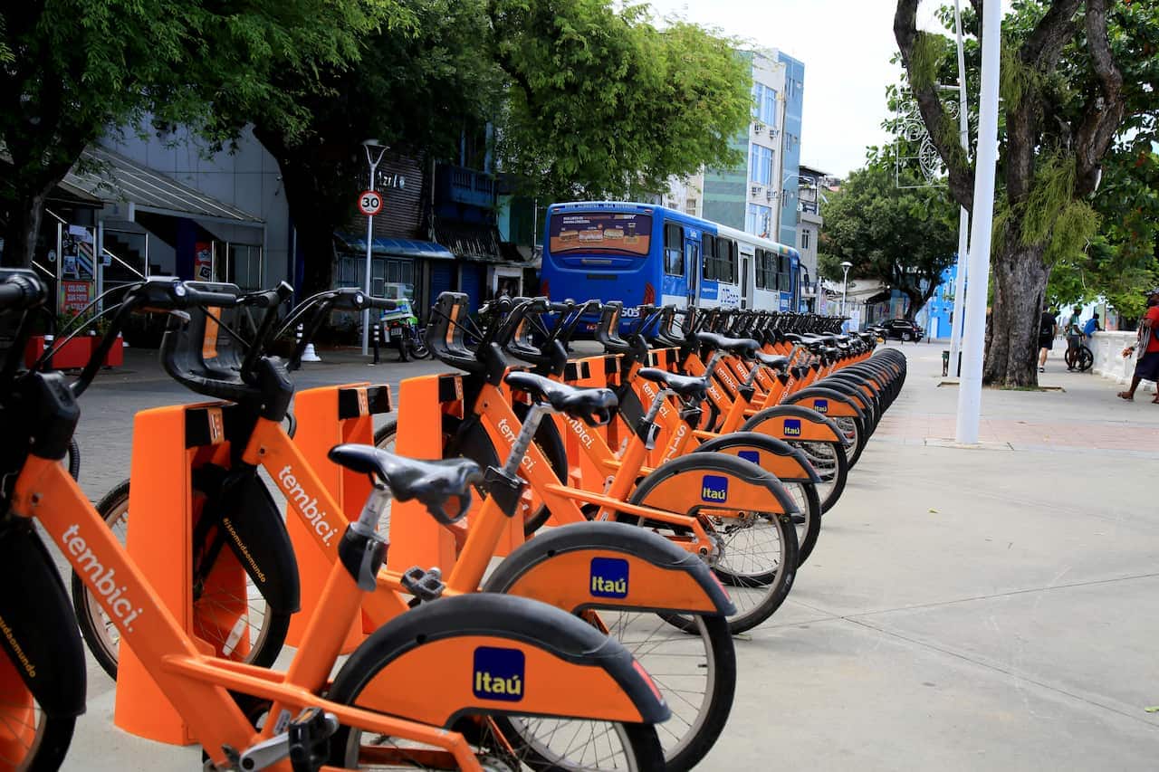 Bicicletas do Itaú na estação