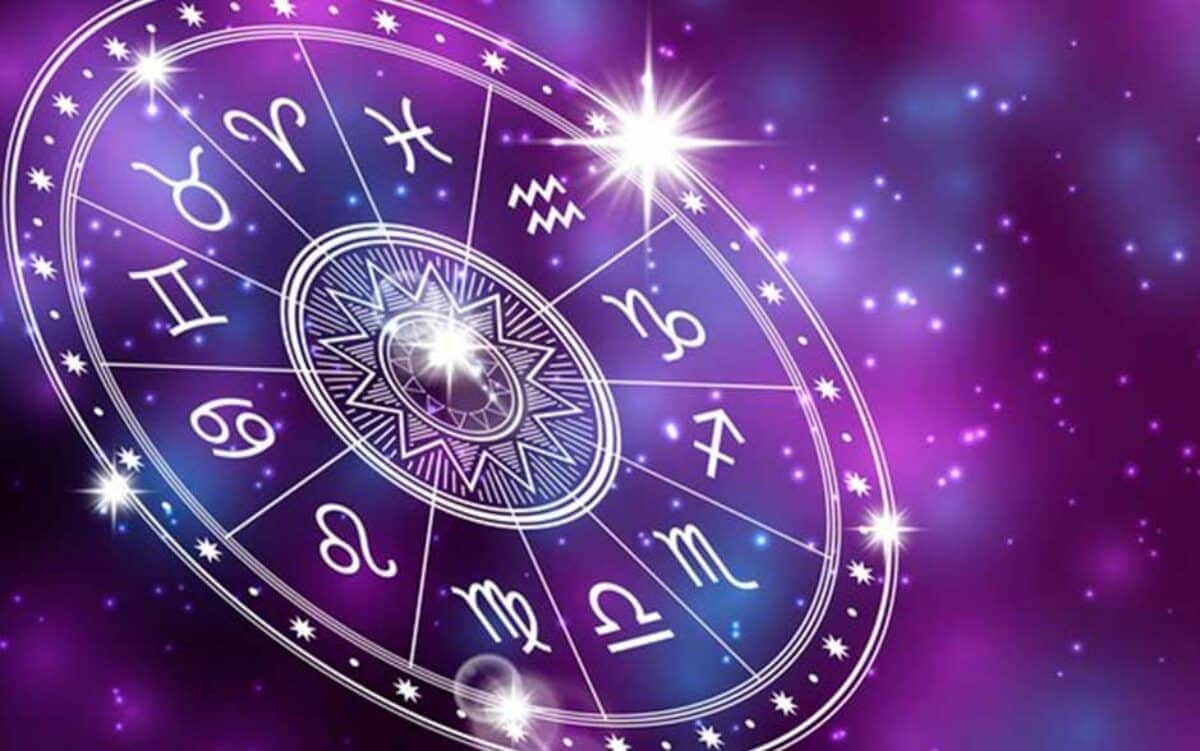 ilustração de uma mandala astrológica com o Universo no plano de fundo.