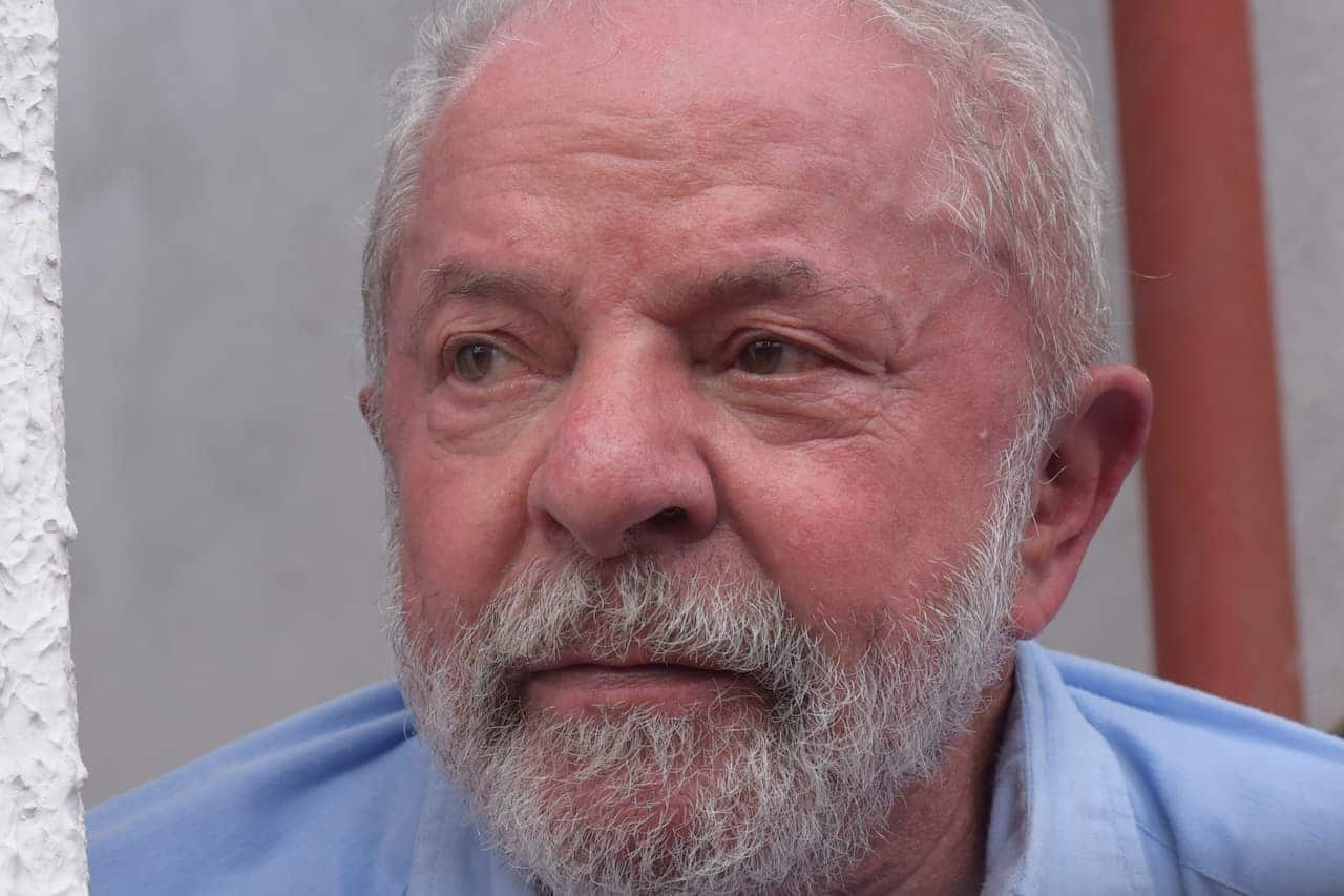 Na imagem, rosto do presidente Lula.