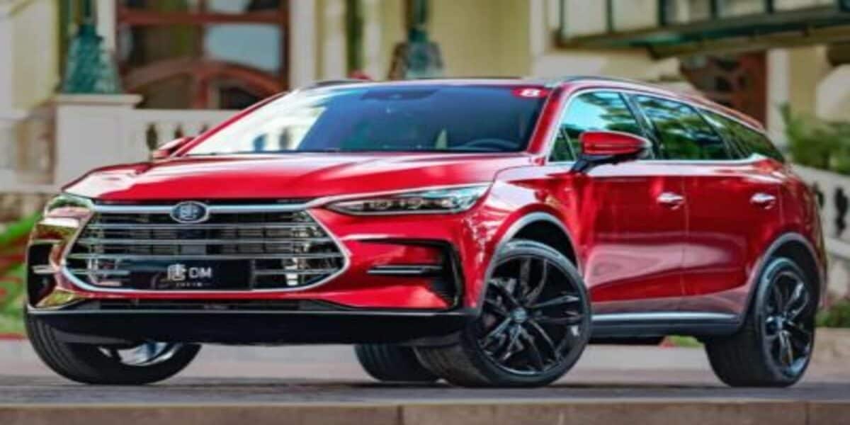 Carro da marca chinesa BYD, modelo Tan.