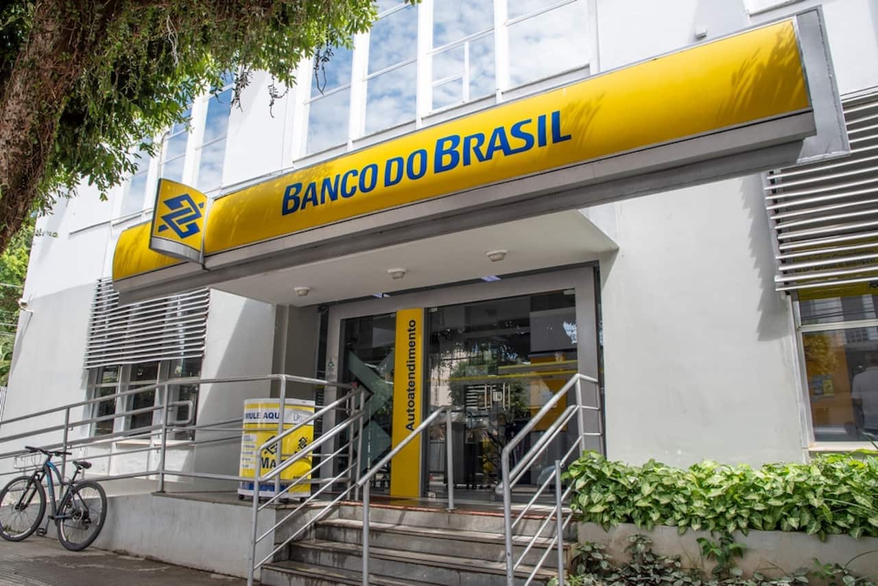 Fachada de uma agência do Banco do Brasil