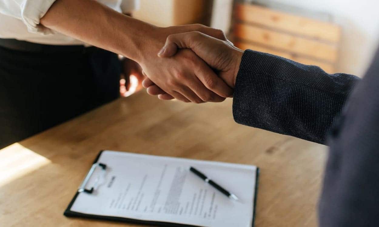 Como negociar um salário durante uma seleção de emprego?