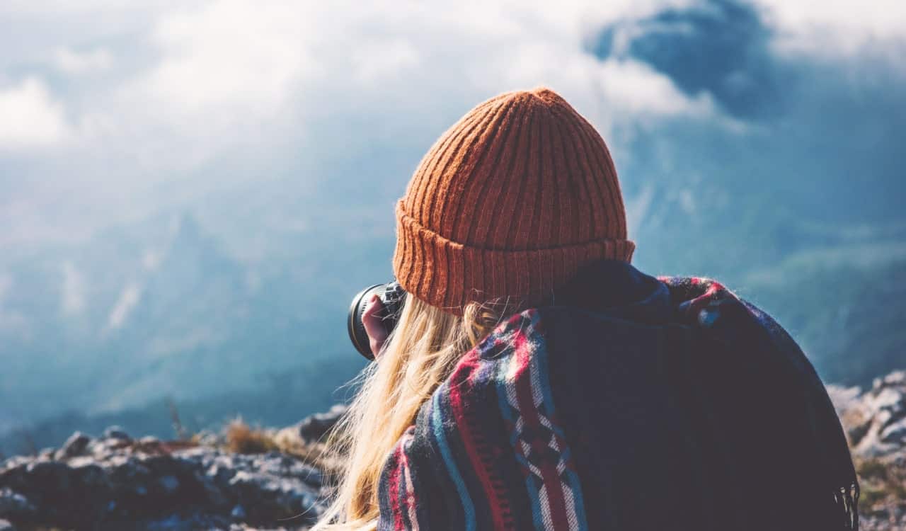 Turista em cidade brasileira fria