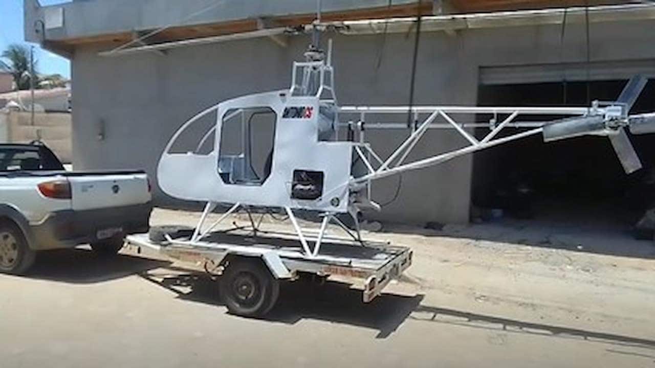 Helicóptero que está sendo construído por Antônio de Matos.