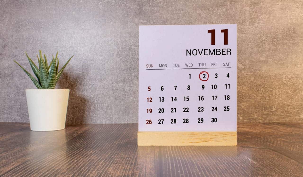 Calendário com as datas do mês de novembro.