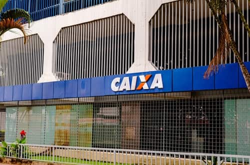 Faixada agência bancária Caixa
