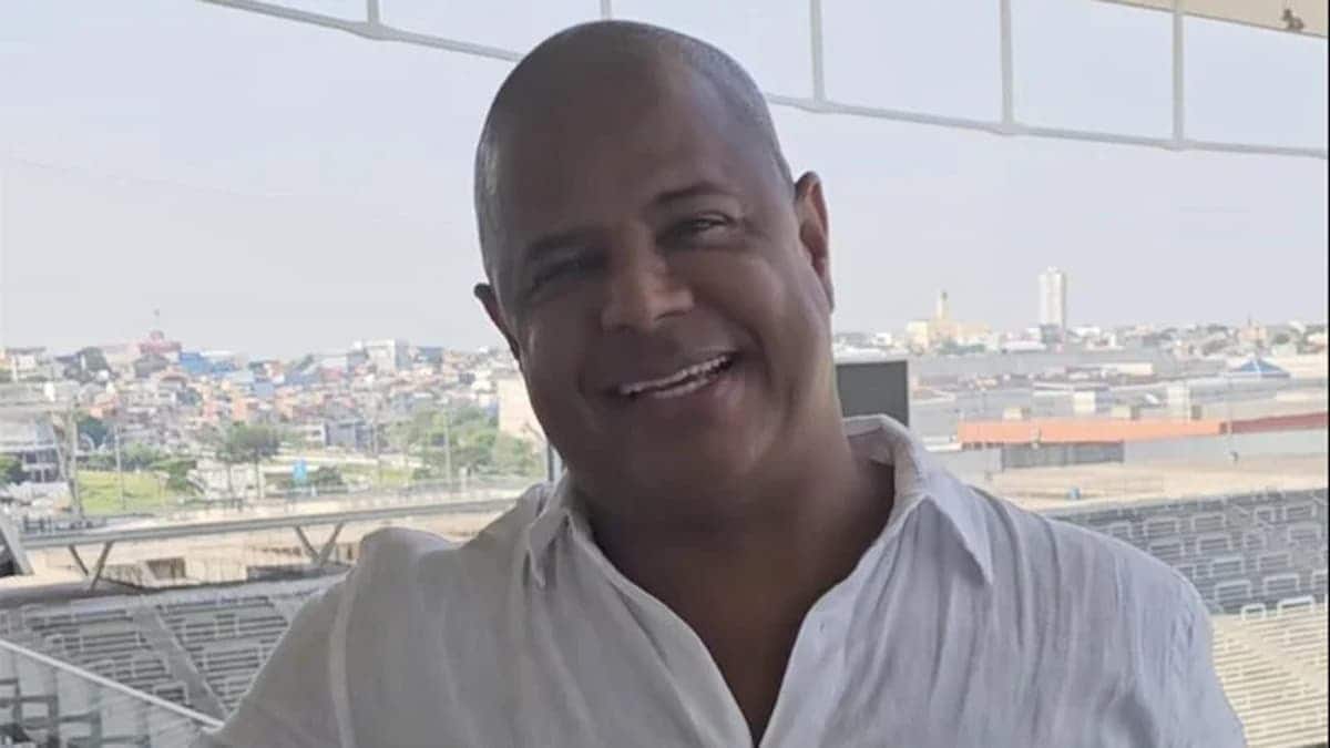 Ex-jogador de futebol Marcelinho Carioca está desaparecido.