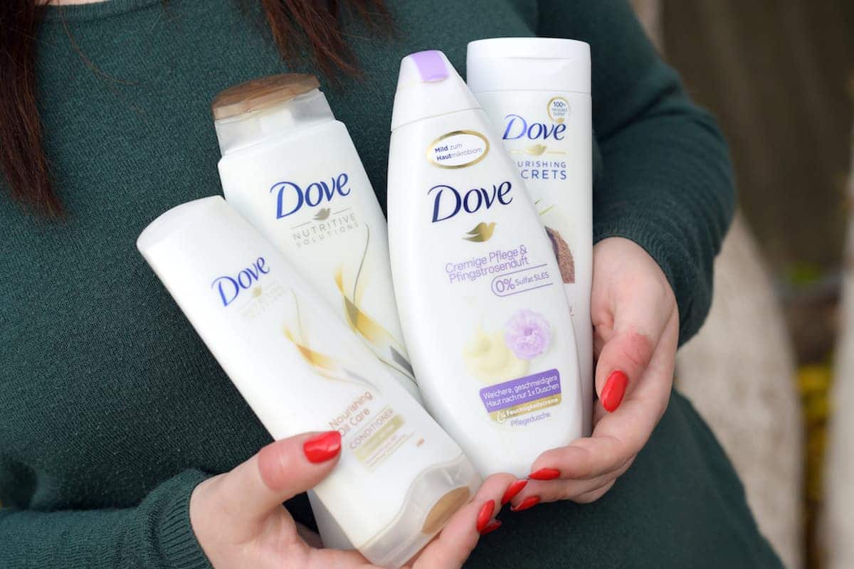 Dove, uma das marcas Unilever, junto com Seda e Omo.