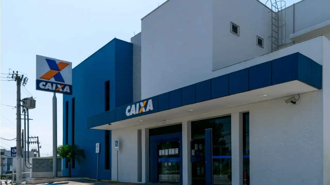 Fachada de uma das agências da Caixa