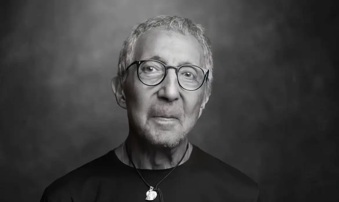 Foto do empresário Abílio Diniz em preto e branco
