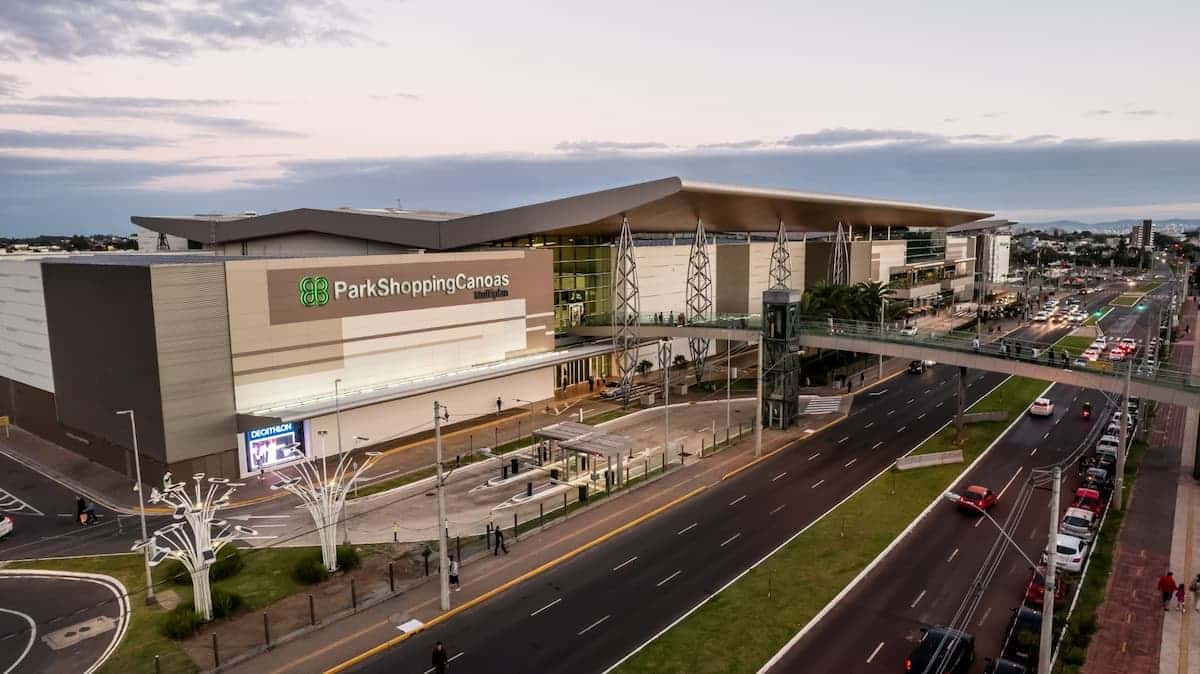 Imagem aérea do ParkShopping Canoas