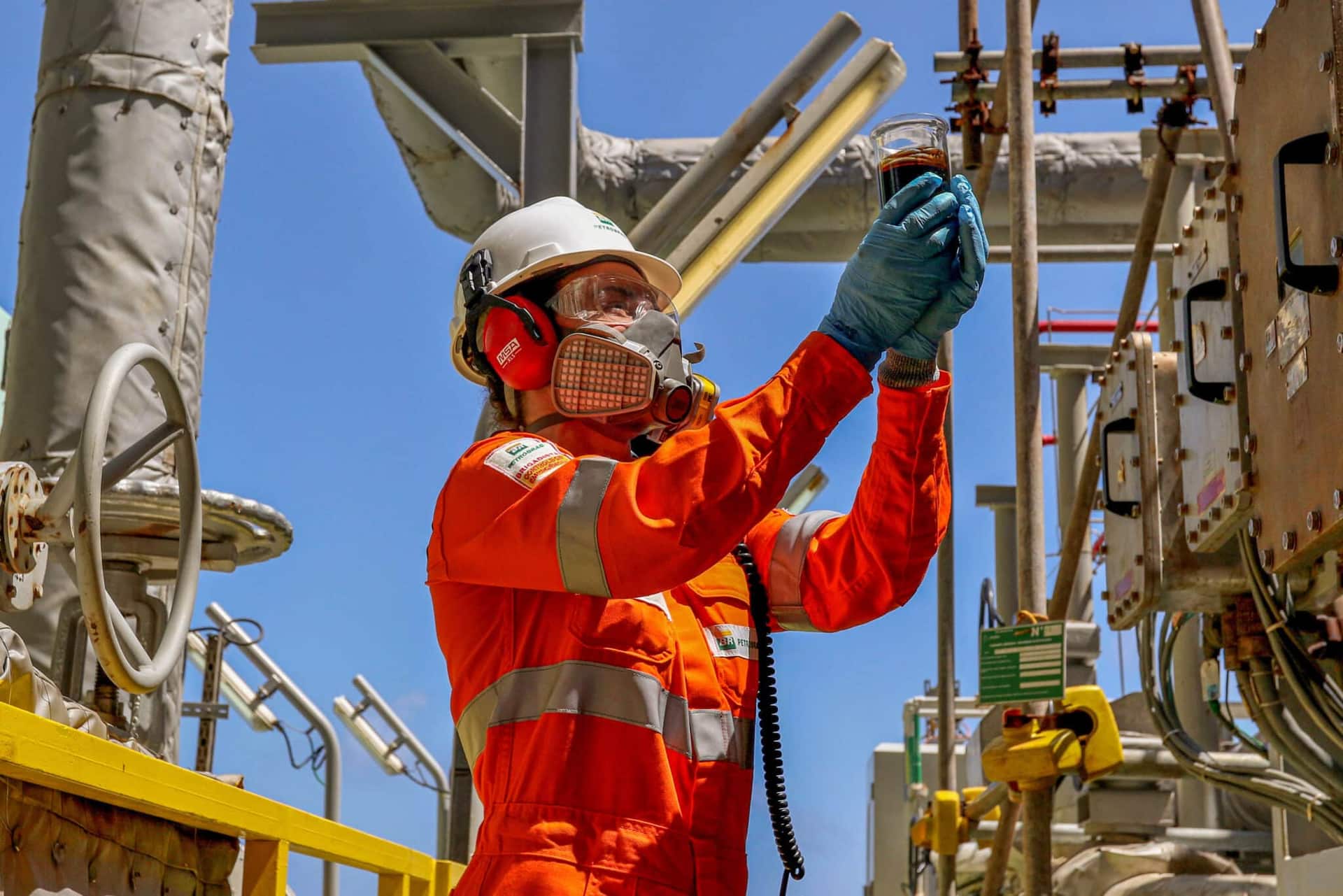 Pré-sal bate recorde com produção de 3,6 milhões de barris de petróleo por dia em abril