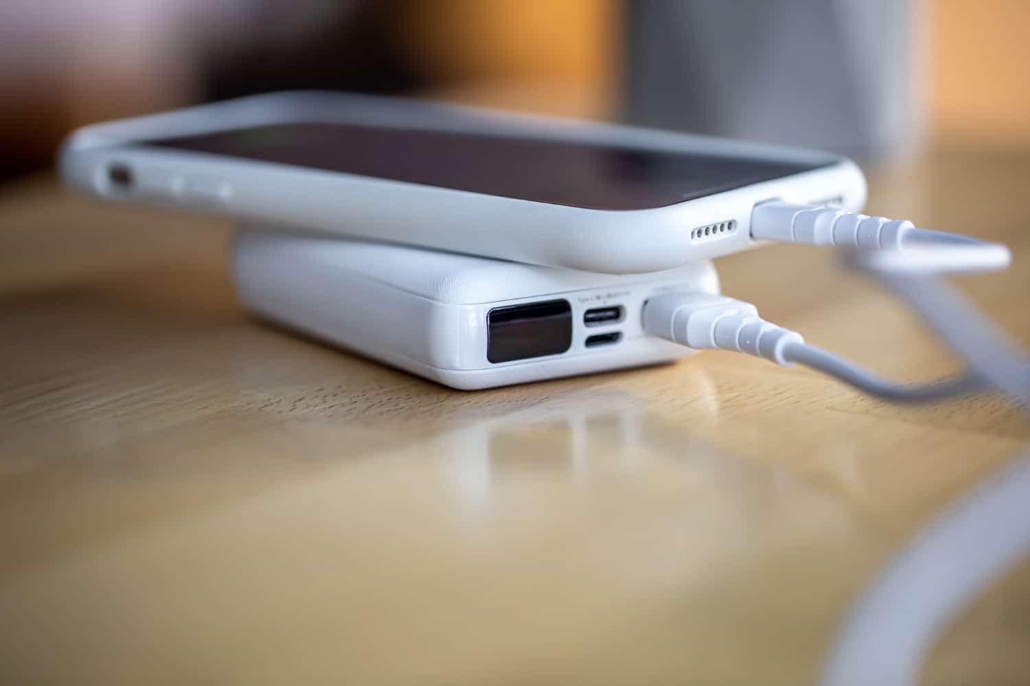 Companhia aérea proíbe o uso de power banks a bordo