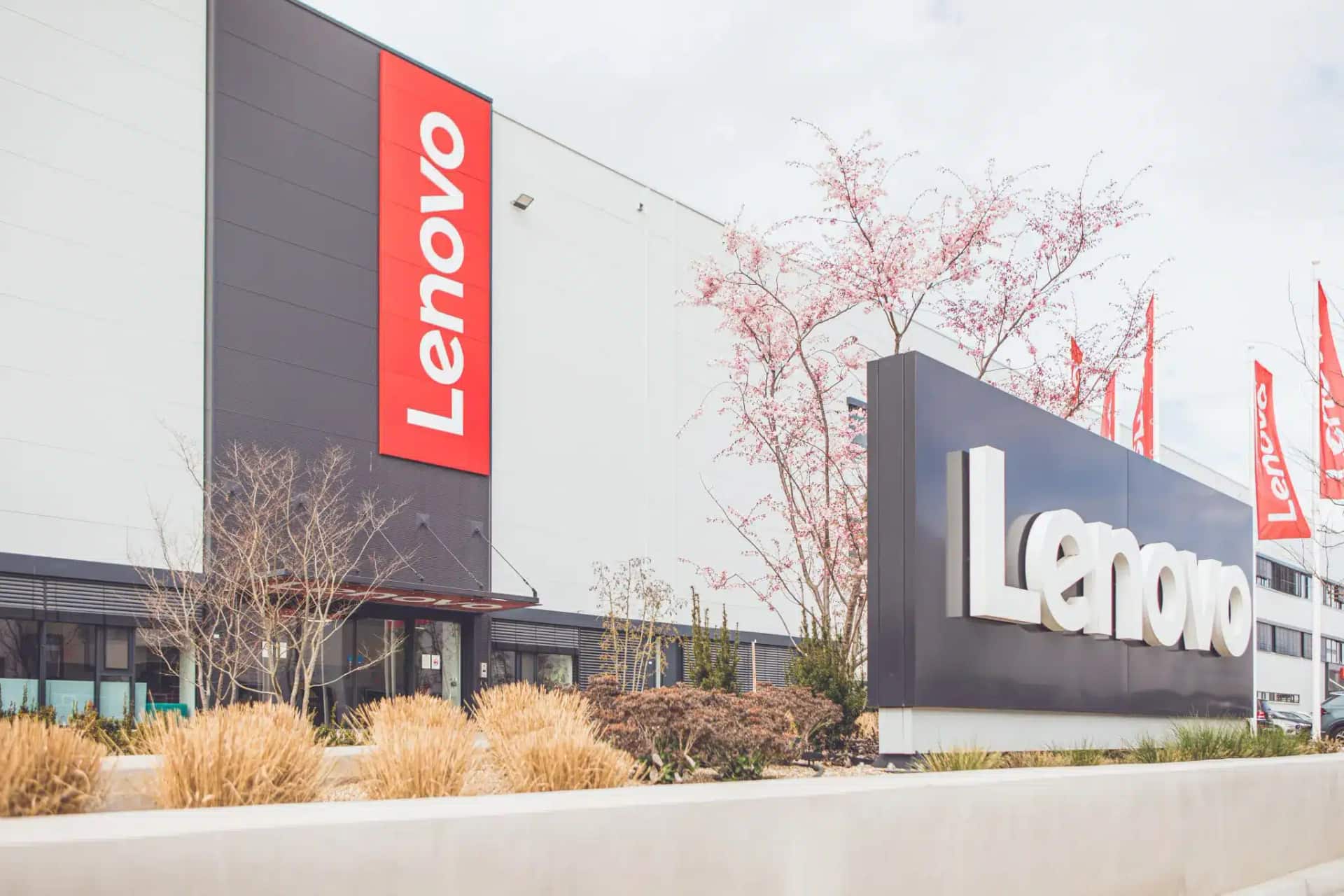 Lenovo