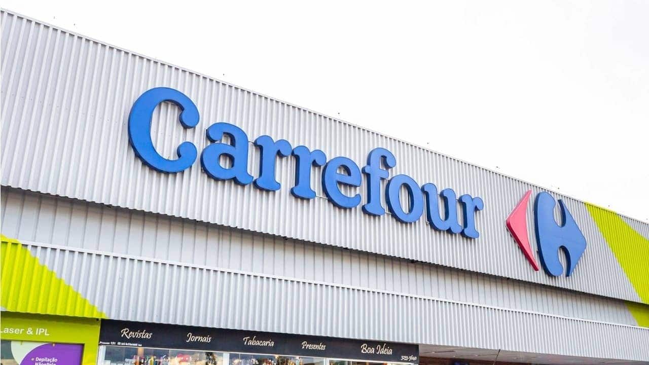 Carrefour anuncia 100 mil vagas para beneficiários do CadÚnico