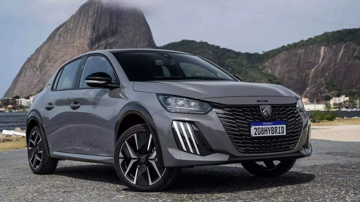 Peugeot 208 Hybrid GT 2026