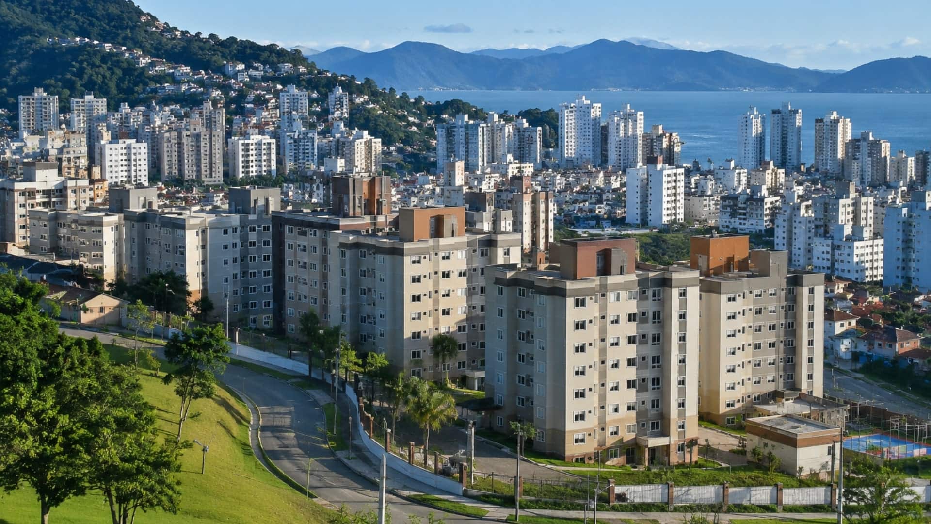 Florianópolis prevê até 120 apartamentos populares em bairro de alto padrão