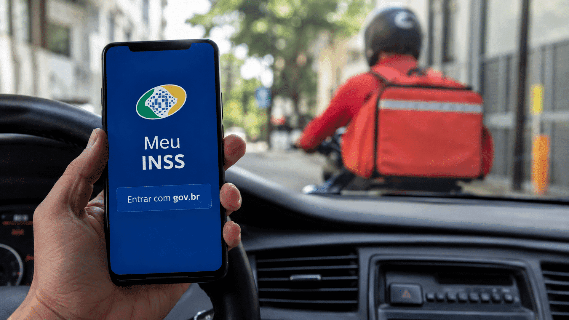 INSS permite cobertura previdenciária para motoristas de app e motoboys