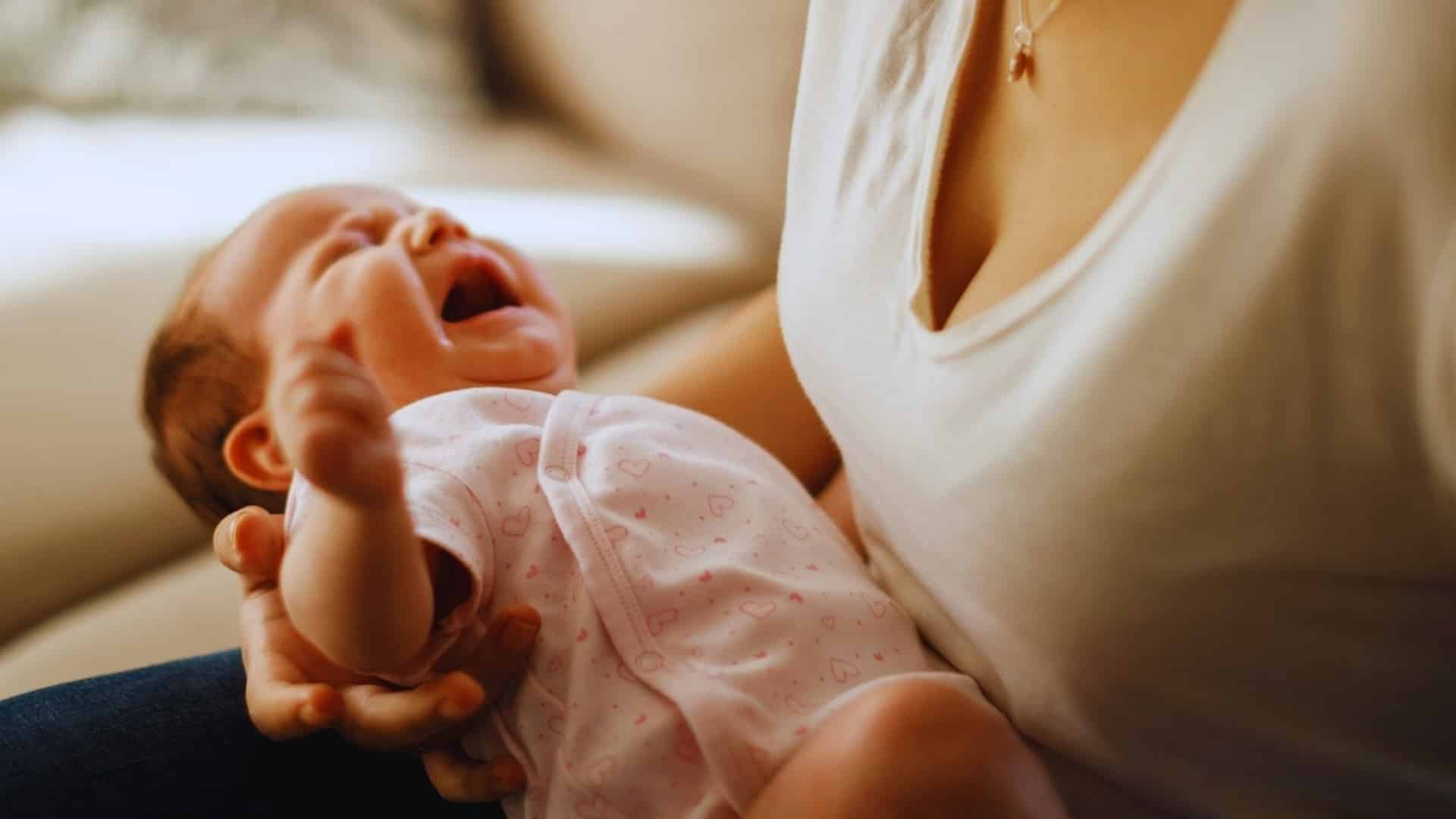 INSS prioriza análise de salário-maternidade em ação especial