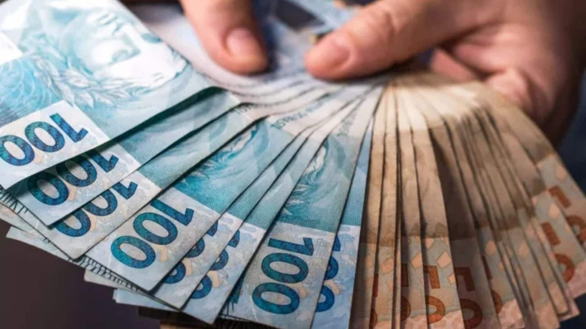 Pessoas com deficiência podem acumular salário e auxílio de R$ 810