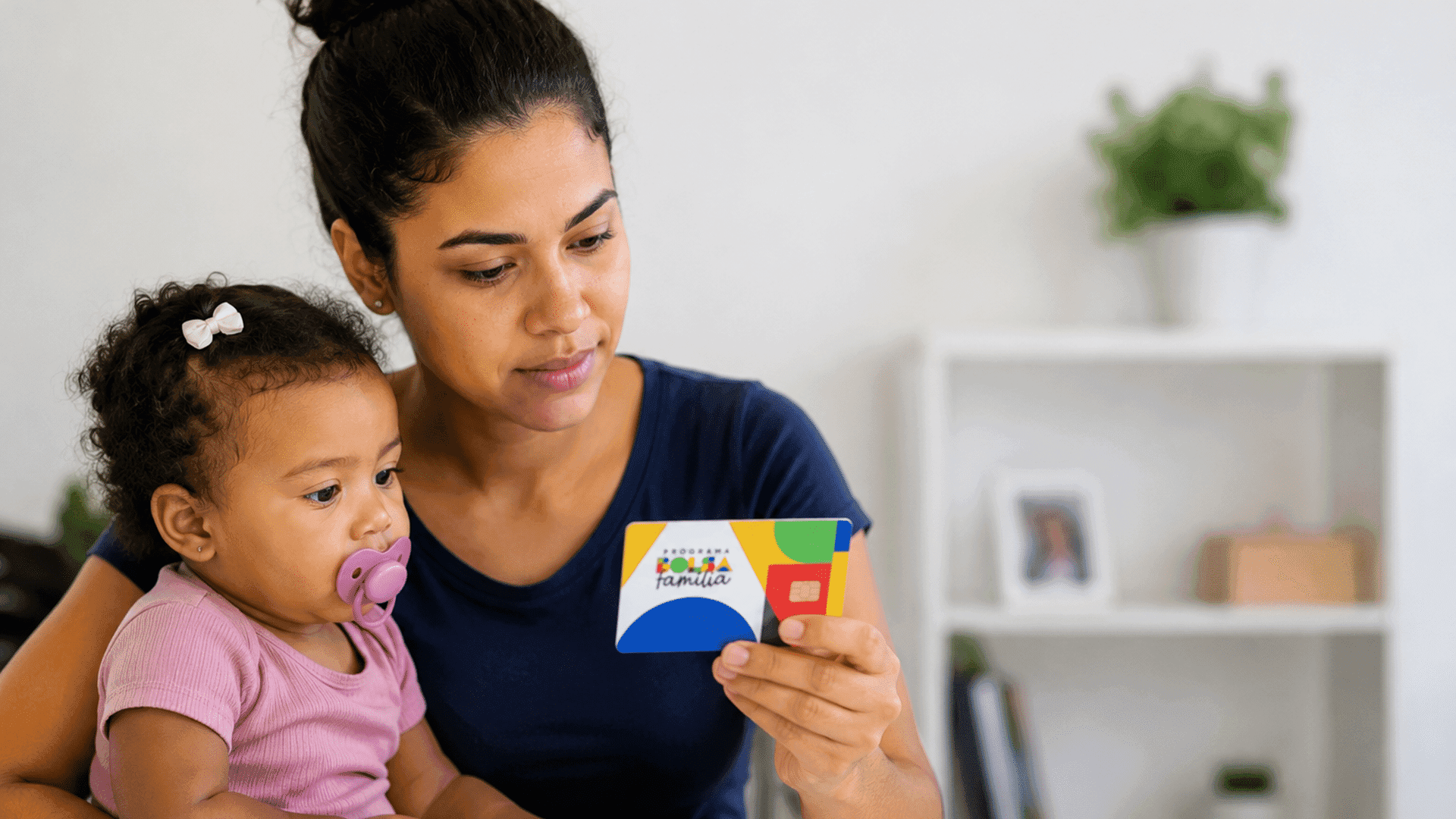 BOLSA FAMÍLIA MÃE SOLTEIRA