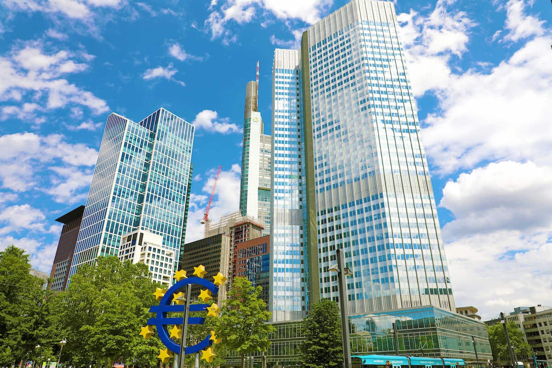 Banco Central Europeu mantém opção de subir juros novamente