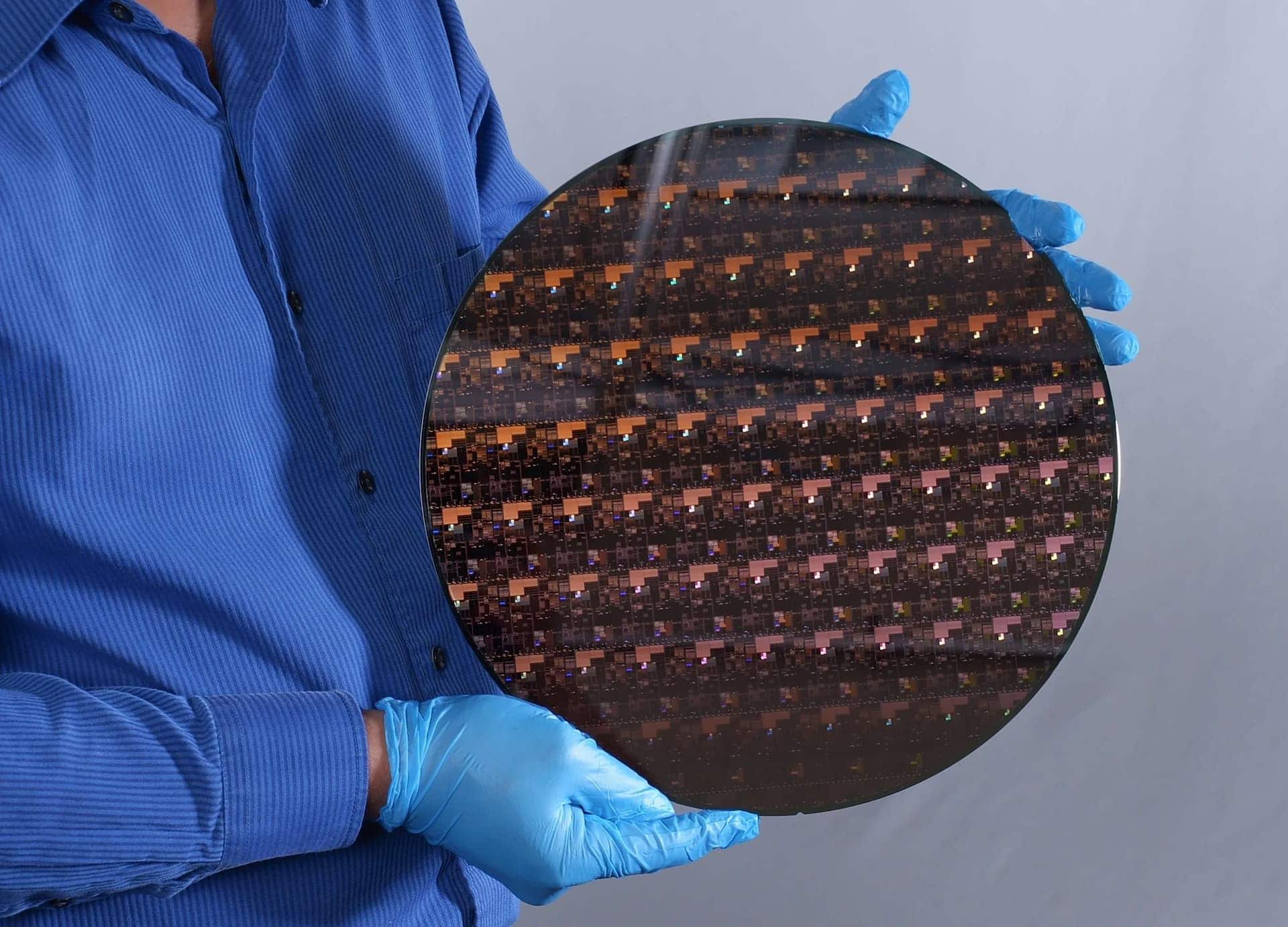 IBM anuncia avanço em chips com tecnologia abaixo de 1 nanômetro