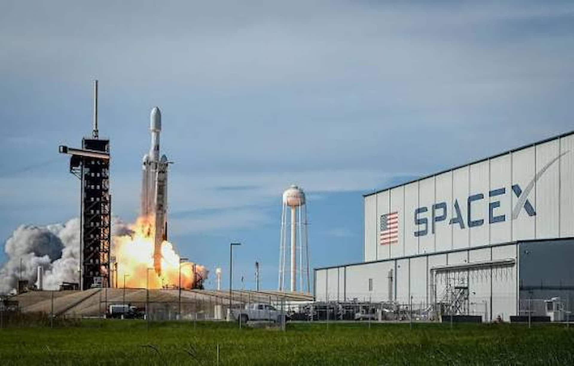 SpaceX enfrenta alta nas apostas de queda após estreia na Nasdaq