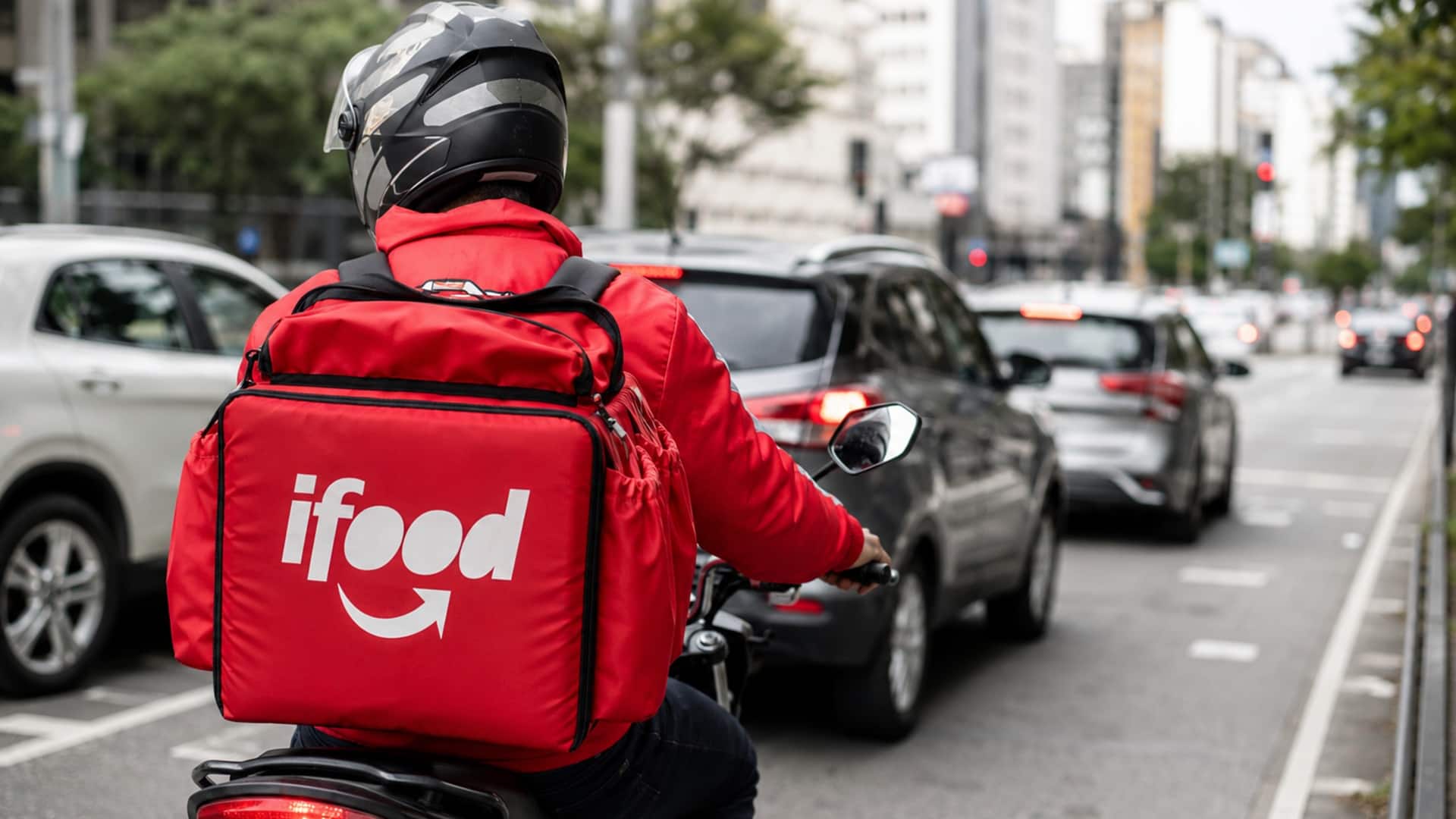 Decisão obriga INSS a analisar benefícios solicitados por entregadores do iFood