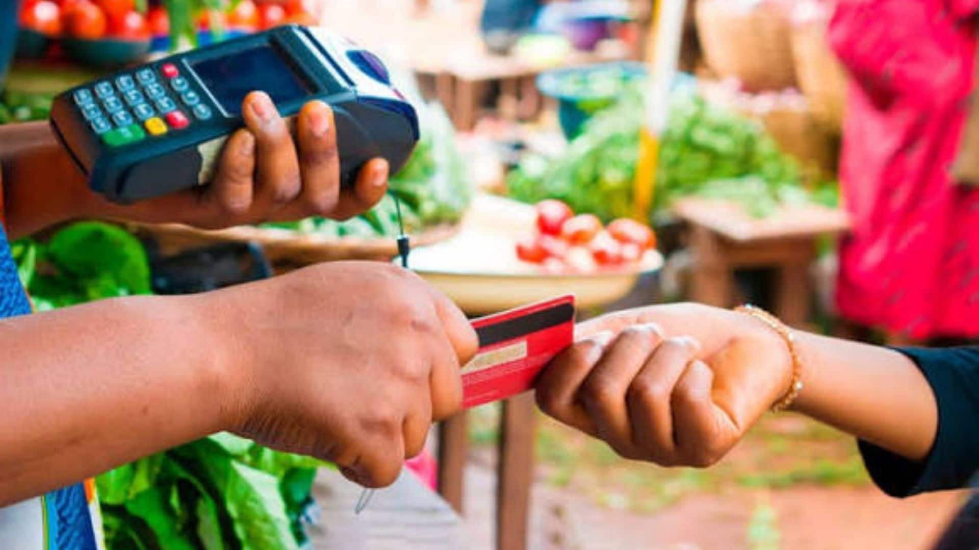 Vale-alimentação de R$ 2,7 mil depende de empresa e categoria; entenda