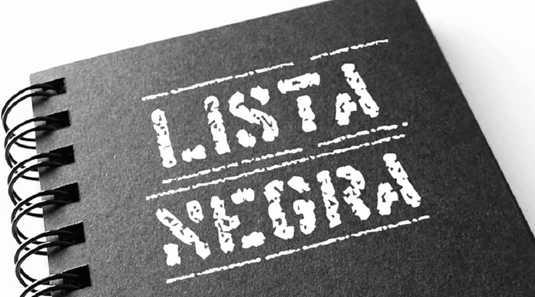 Crédito negado? Como consultar seu nome na lista negra dos bancos ou SCR