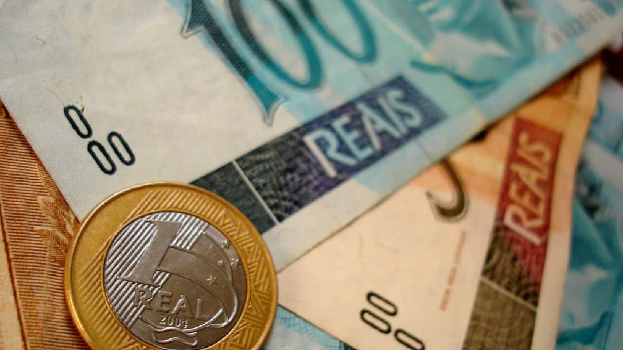 Governo pode facilitar o saque do FGTS e aumentar rendimentos, saiba o que poderá mudar