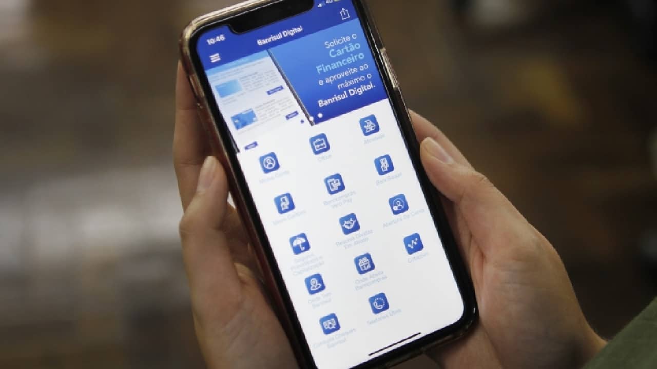 Banrisul lança novo cartão virtual Visa e Mastercard para compras seguras na internet
