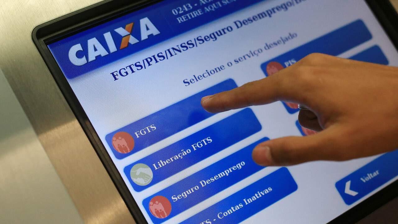 Saiba quanto você provavelmente vai poder sacar das contas ativas do FGTS