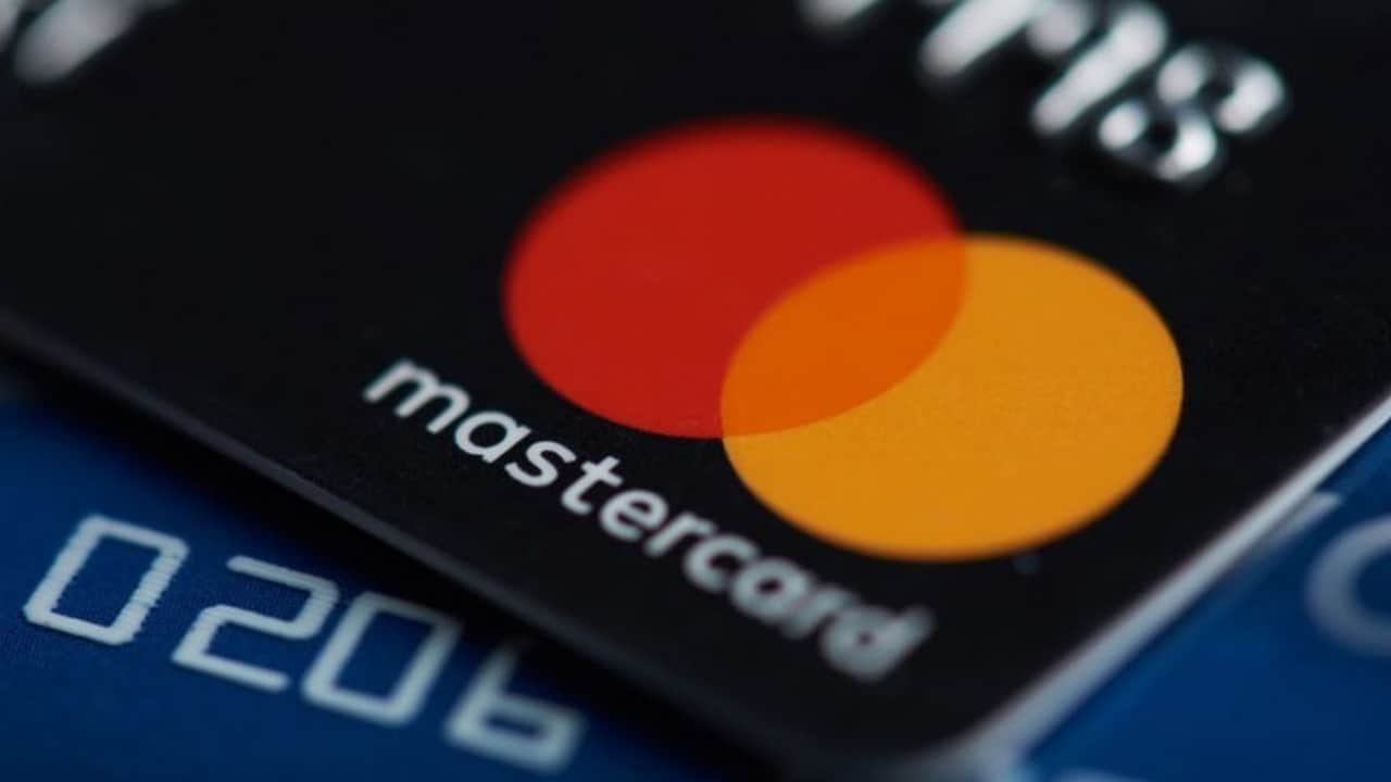 Hackers vazam dados de 90 mil clientes da MasterCard