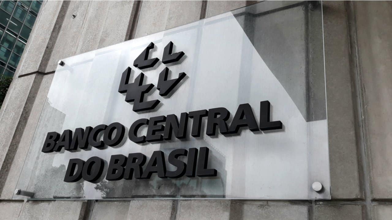 Bolsonaro nomeia presidente e diretores do Banco Central