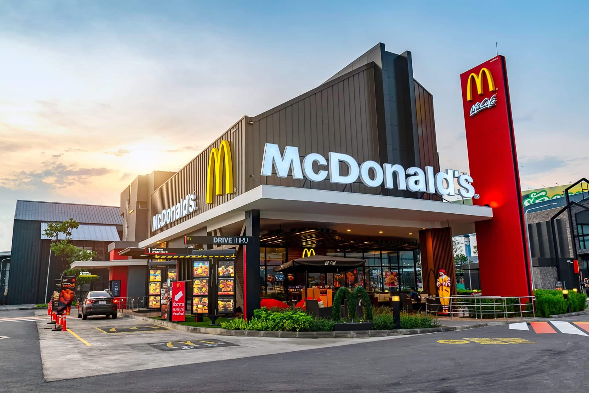 Black Friday: são 10 Cheeseburgers por R$ 20 no McDonald’s e 1 BigMac por R$ 1 no Uber Eats