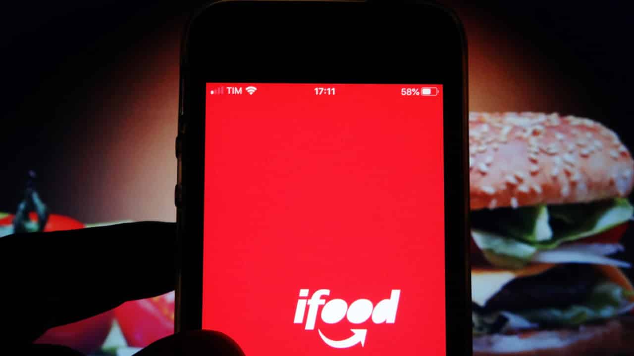 iFood começa a aceitar pagamento com vale-refeição e alimentação