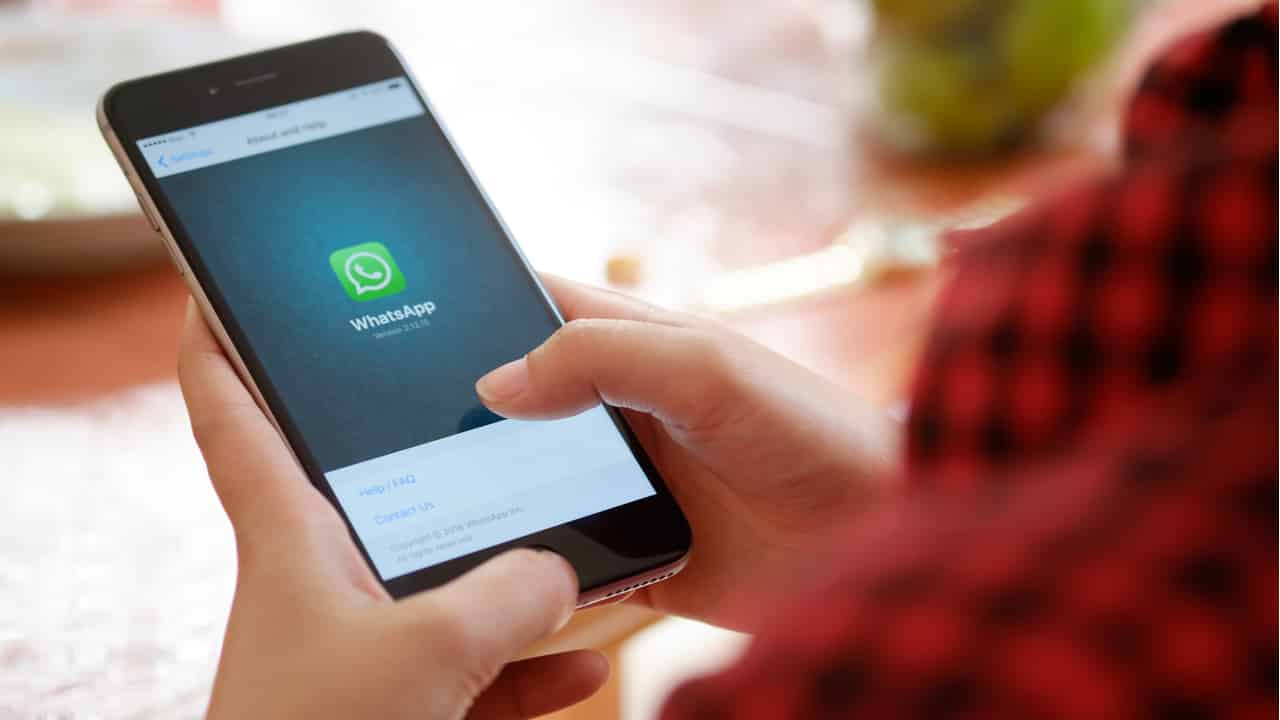 Cuidado: Novo golpe promete inscrição no Coronavoucher pelo WhatsApp