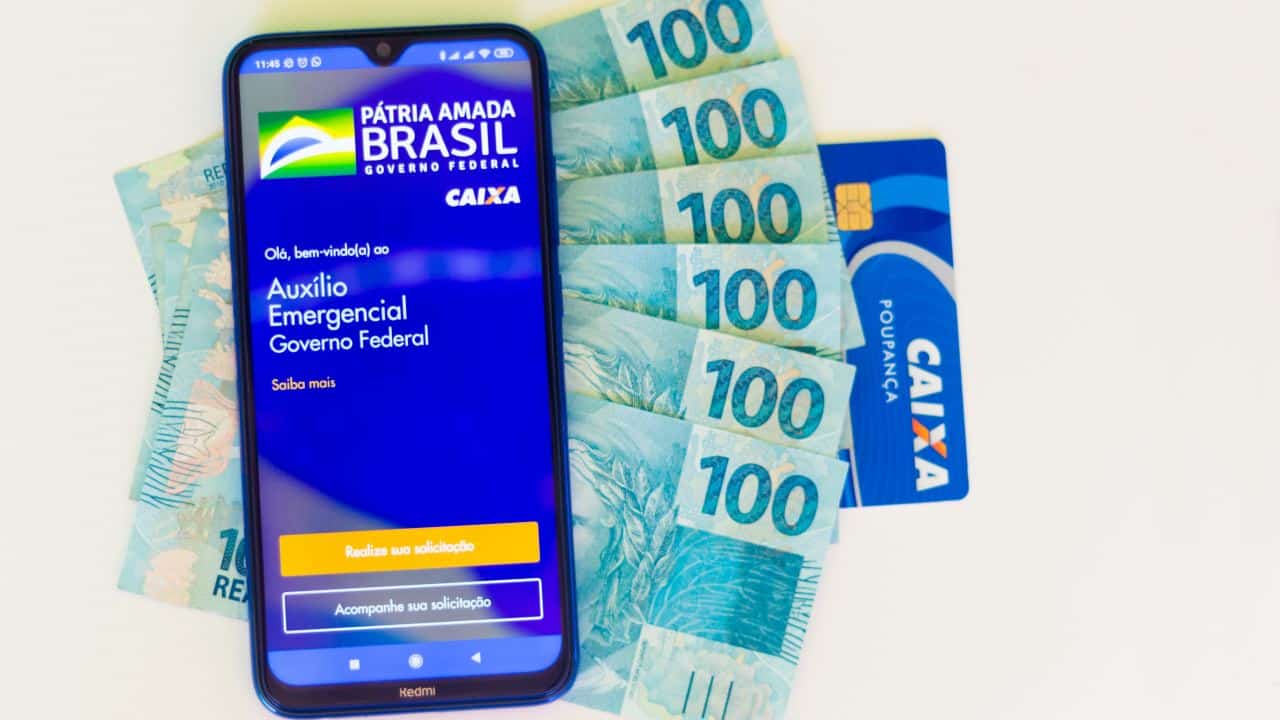 Mais de 9,7 milhões de brasileiros ainda estão com o auxílio emergencial em análise
