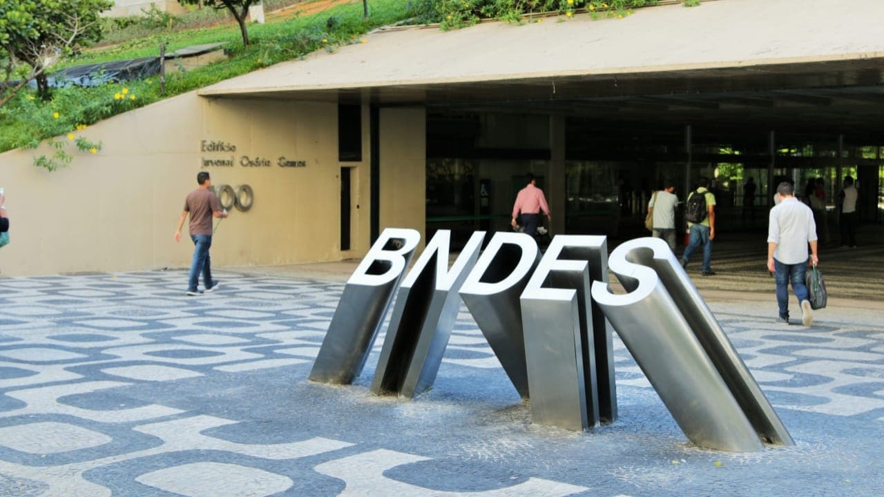 BNDES vai destinar R$ 4 bilhões para pequenas empresas