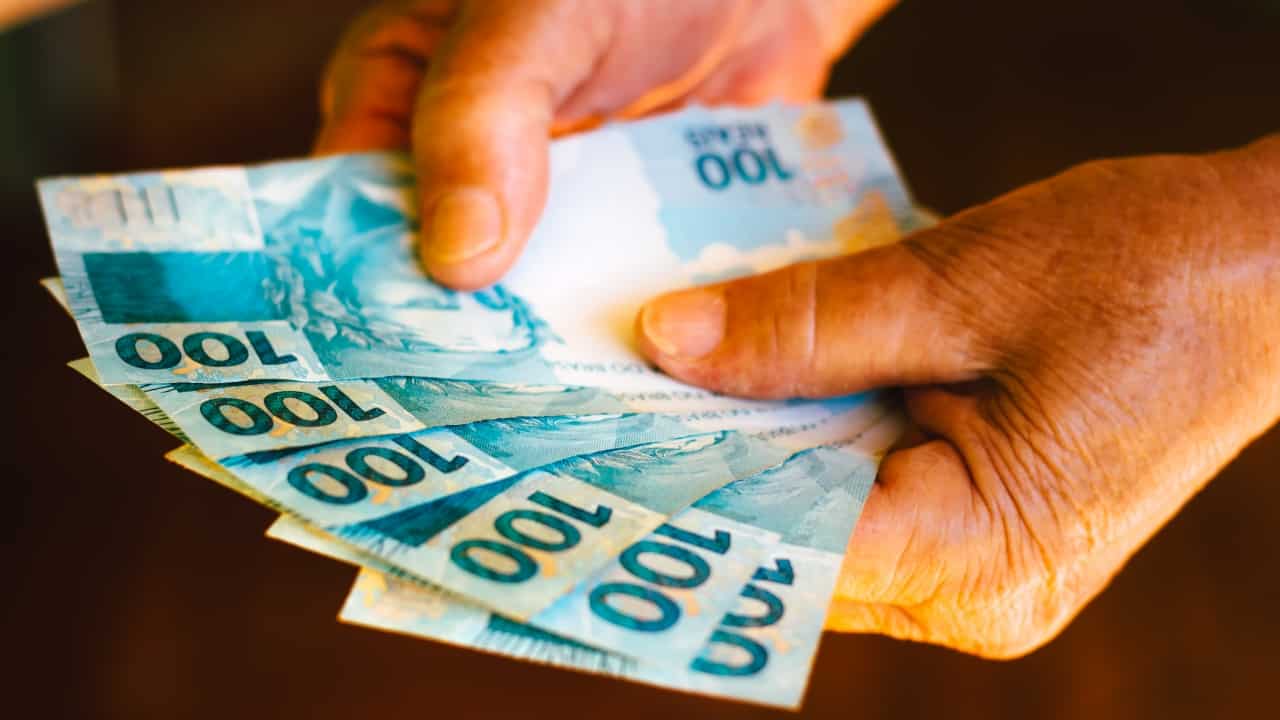 Negativado no SPC/SERASA? Descubra 4 maneiras de conseguir dinheiro extra sem fazer um empréstimo