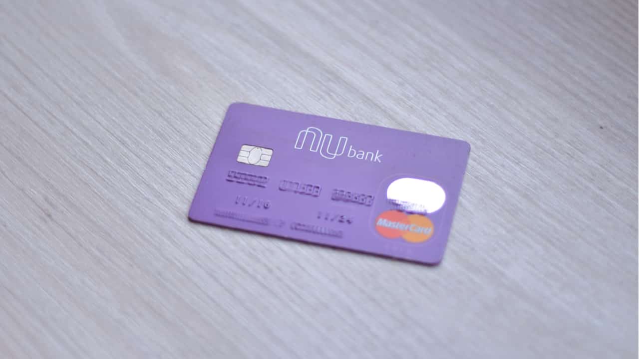 Qual a diferença entre boleto de cobrança e boleto de depósito Nubank?