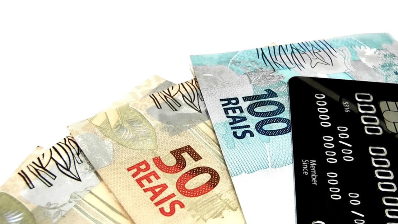3 cartões de crédito que aumentam limite atrelado ao investimento