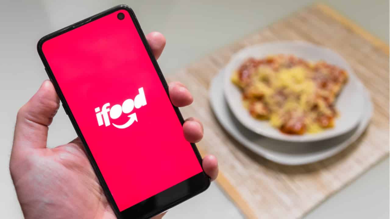 Agora é oficial: iFood libera Pix como forma de pagamento no aplicativo